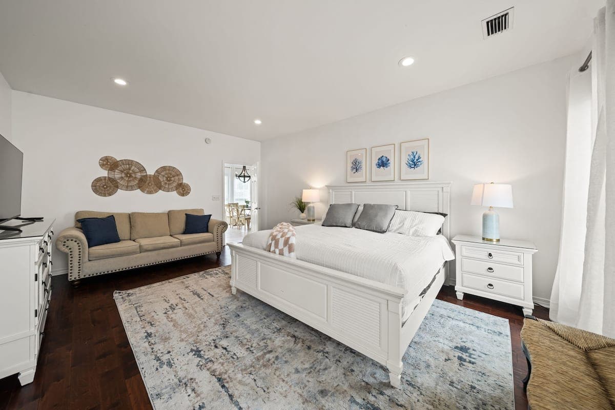 Luxury Beach Retreat, Bedroom 1